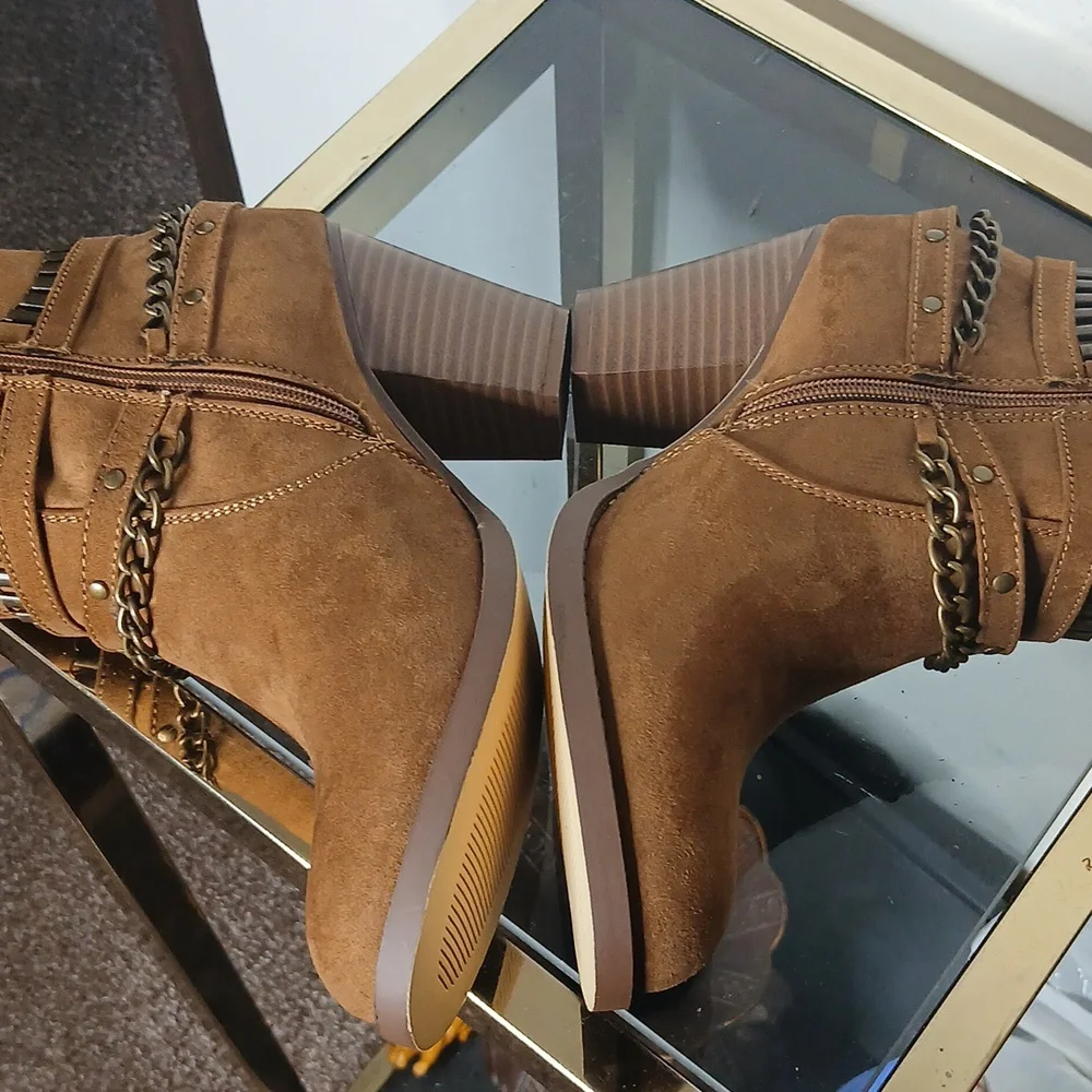 JustFab Kualeah Chain Strap Ankle Boots Size 9 - Picture 6 of 15
